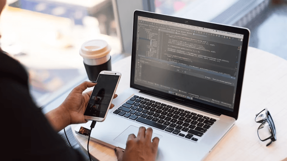 ۴ دلیل که باید امروز یادگیری برنامهنویسی را شروع کنید